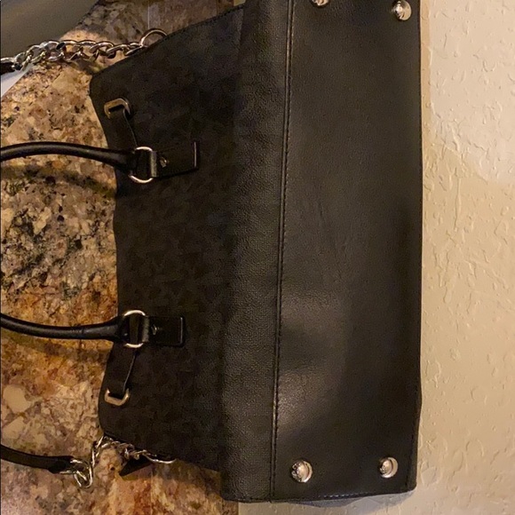 Michael Kors Black Hamilton Tote - Picture 6 of 11